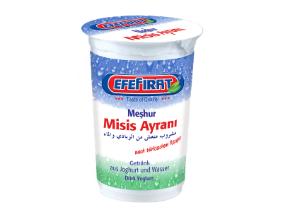 Ayran - Getränk aus Joghurt und Wasser